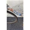 Image 2 : VINTAGE GREY RALEIGH ROAD BIKE