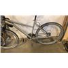 Image 2 : GREY INFINITY BIKE