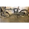 Image 2 : RED/WHITE FOLDING BIKE