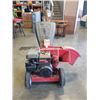 Image 2 : YARD MACHINES 5HP WOOD CHIPPER