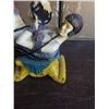 Image 8 : VINTAGE ART DECO LADY GLASS GLOBE TABLE LAMP