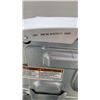 Image 8 : WHITE WHIRLPOOL WASHER AND DRYER - DRYER WORKS, WASHER NEEDS BELT AND LEAKS OIL