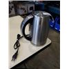 Image 2 : CUISINART ELECTRIC GLASS KETTLE TESTED AND WORKING, RETAIL $159