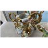 Image 3 : 5 DECORATIVE VASES