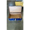 Image 2 : BLUE METAL TRUNK