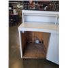 Image 8 : BAR UNIT 100 INCHES WIDE, 43 INCHES TALL