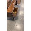Image 2 : ANTIQUE VANITY DRESSER WITH MIRROR