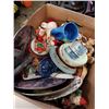Image 8 : BOX OF COLLECTIBLES, CHINA