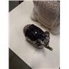 Image 8 : ELEPHANT PLANTER STAND AND CERAMIC ELEPHANT FIGURE