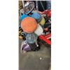 Image 2 : BISSELL PRO HEAT CARPET CLEANER AND SPORTS BALLS - CARPET CLEANER NEEDS TANK CAP