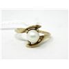 Image 1 : 10 KT Gold and Pearl Ring - Size 7