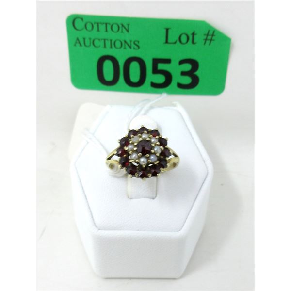 Vintage 14 KT Gold and Garnet Ring - Size 4.5