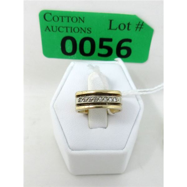 10 KT Gold and 8 Diamond Squared Band Ring