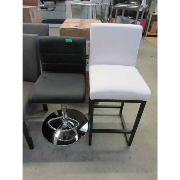 2 Counter Stools