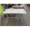 Image 1 : White Electric Adjustable Height Desk