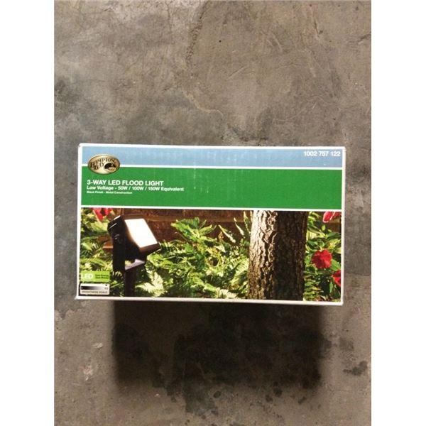 Hampton bay three-way LED flood light low-voltage