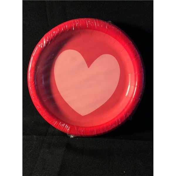 Heart paper plates