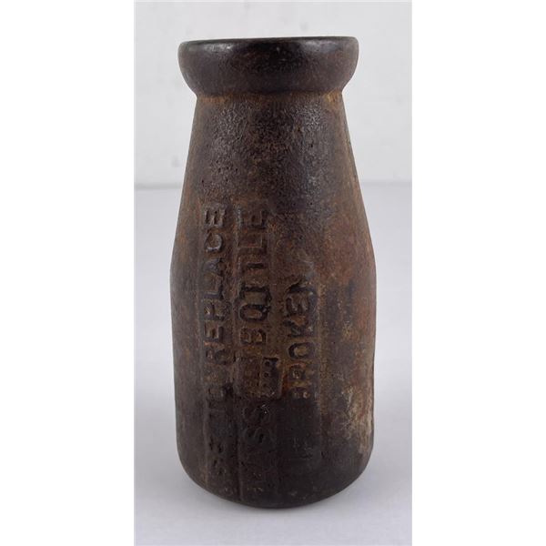 Waterloo Boy Avery Cast Iron Half Pint Milk Bottle