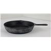 Image 17 : Collection of 3 Cast Iron Pans