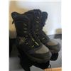 Image 1 : Boots size 9