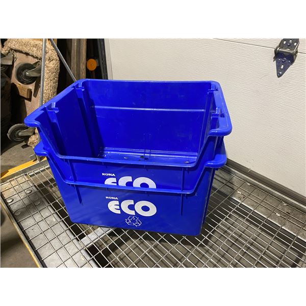 2 recycling bins