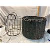 Image 1 : Two baskets