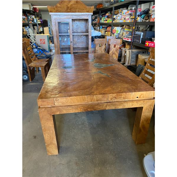 Teak table and chairs from Bali glass is cracked see discription PLEASE BRING YOUR OWN HELP TO MOVE