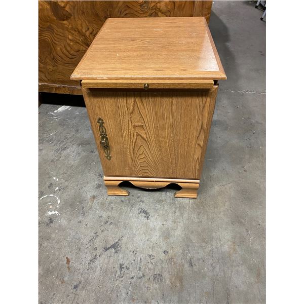 End table