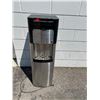 Image 1 : Water dispenser