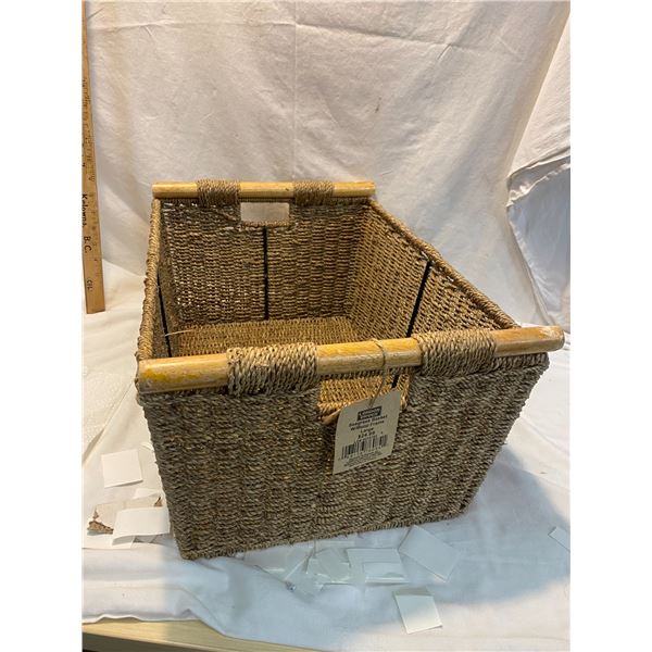 Storage basket