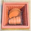 Image 1 : LOT OF 4 SQUARE PLANTERS & CLAY POT