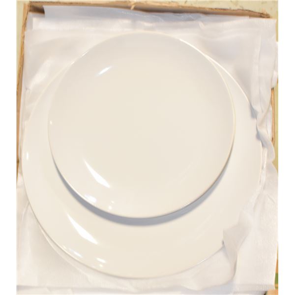 BOX OF NEW IKEA ROUND WHITE PLATES, 12 SANDWICH