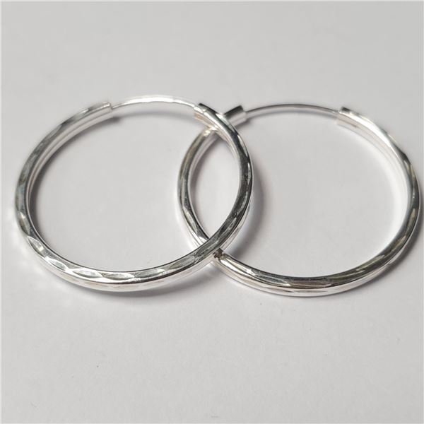 BZ957-18 SILVER HOOP EARRINGS