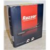 Image 1 : NEW BOX OF RAZOR DISPOSABLE STRAIGHT RAZORS