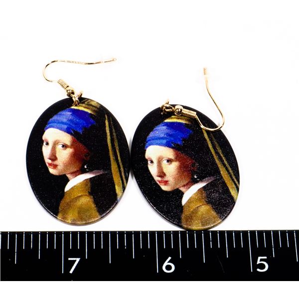 NEW GIRL WITH A PEARL EARRING THEME OVAL DROP