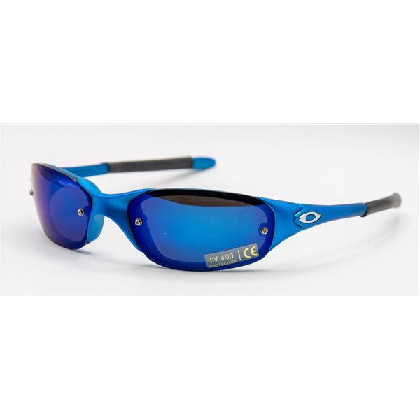 1 PAIR OF OCEAN BLUE OAKLEY REPLICA SUNGLASSES