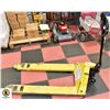 Image 1 : PALLET JACK - 5,500 LBS. - YELLOW
