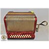 Image 1 : HOHNER CORSO ACCORDIAN RED IN COLOUR