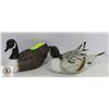 Image 1 : PAIR OF WOODEN PEAK TIME CANADA DUCK DECOR/DECOYS