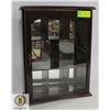 Image 1 : SMALL WOOD DISPLAY CASE APPROX H-16.5" W-4" L-13"