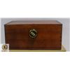 Image 1 : DARK WOOD LOCKING BOX