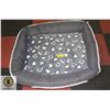 Image 1 : NEW UNPACKED EXTRA LARGE PET BED WITH REMOVEABLE