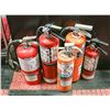 Image 1 : LOT OF 5 VARIOUS SIZED FIRE EXTINGUISHERS (UNCLAIM