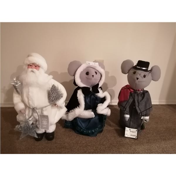 Santa and Caroling Mice Christmas Decorations