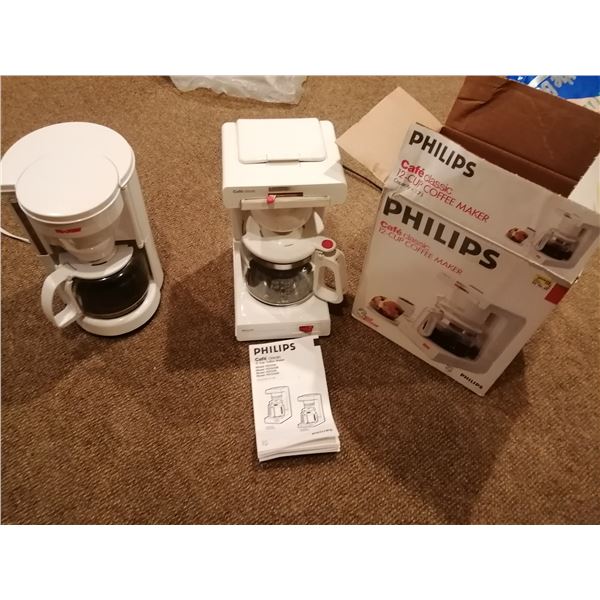 Philips 12 Cup Coffee Maker (Cafe Classic HD5240) and Maxim 12 Cup Coffee Maker (MAXCM10CAN)