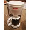 Image 2 : Philips 12 Cup Coffee Maker (Cafe Classic HD5240) and Maxim 12 Cup Coffee Maker (MAXCM10CAN)