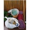 Image 2 : Assorted Christmas Decorations, Baskets, Garland, Pine Cones
