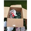 Image 4 : Huge Assortment of Christmas Decorations, Wreaths, Lights, Ornaments, and More!