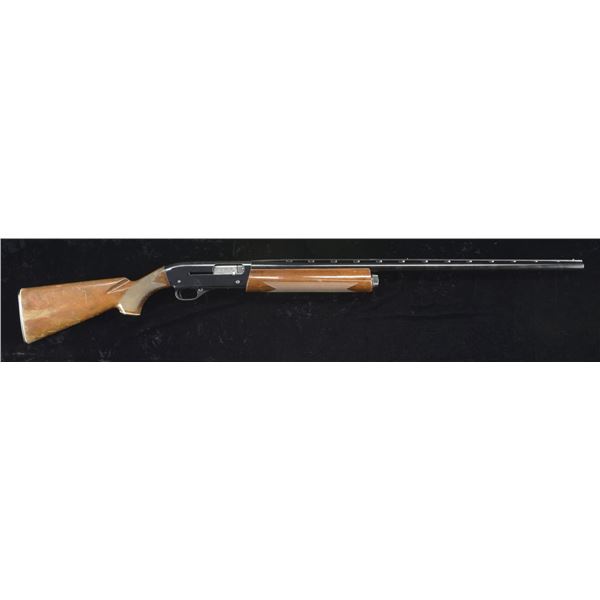 WINCHESTER SUPER-X MODEL 1 SEMI AUTO SHOTGUN.