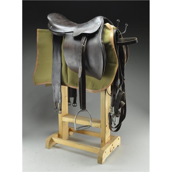 OFFICER'S FIELD SADDLE BY H MARQUIS OF PARIS,